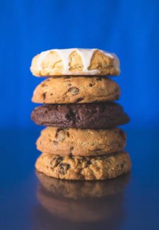 blue-flour-bakery-we-believe-in-baking-big-cookies